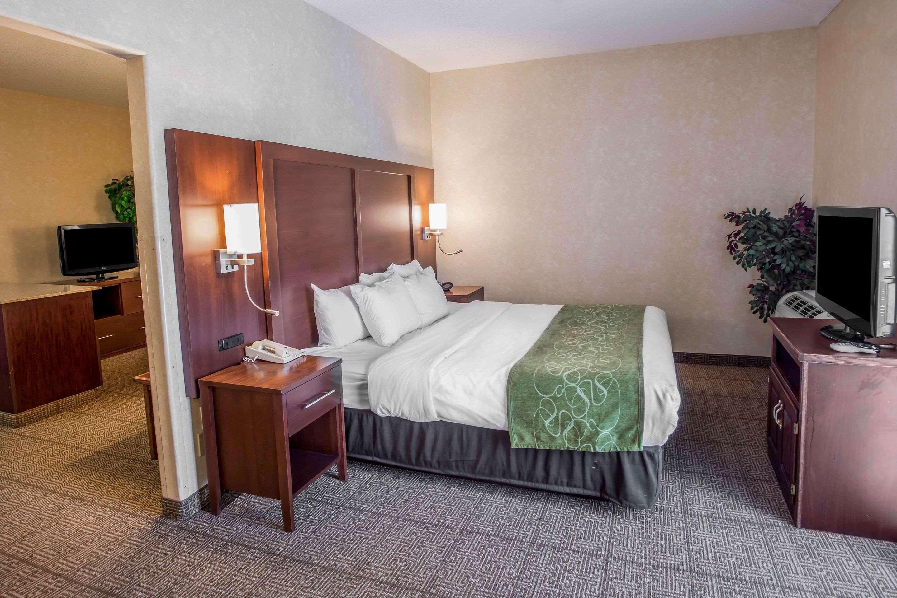 קאסל רוק Comfort Suites מראה חיצוני תמונה