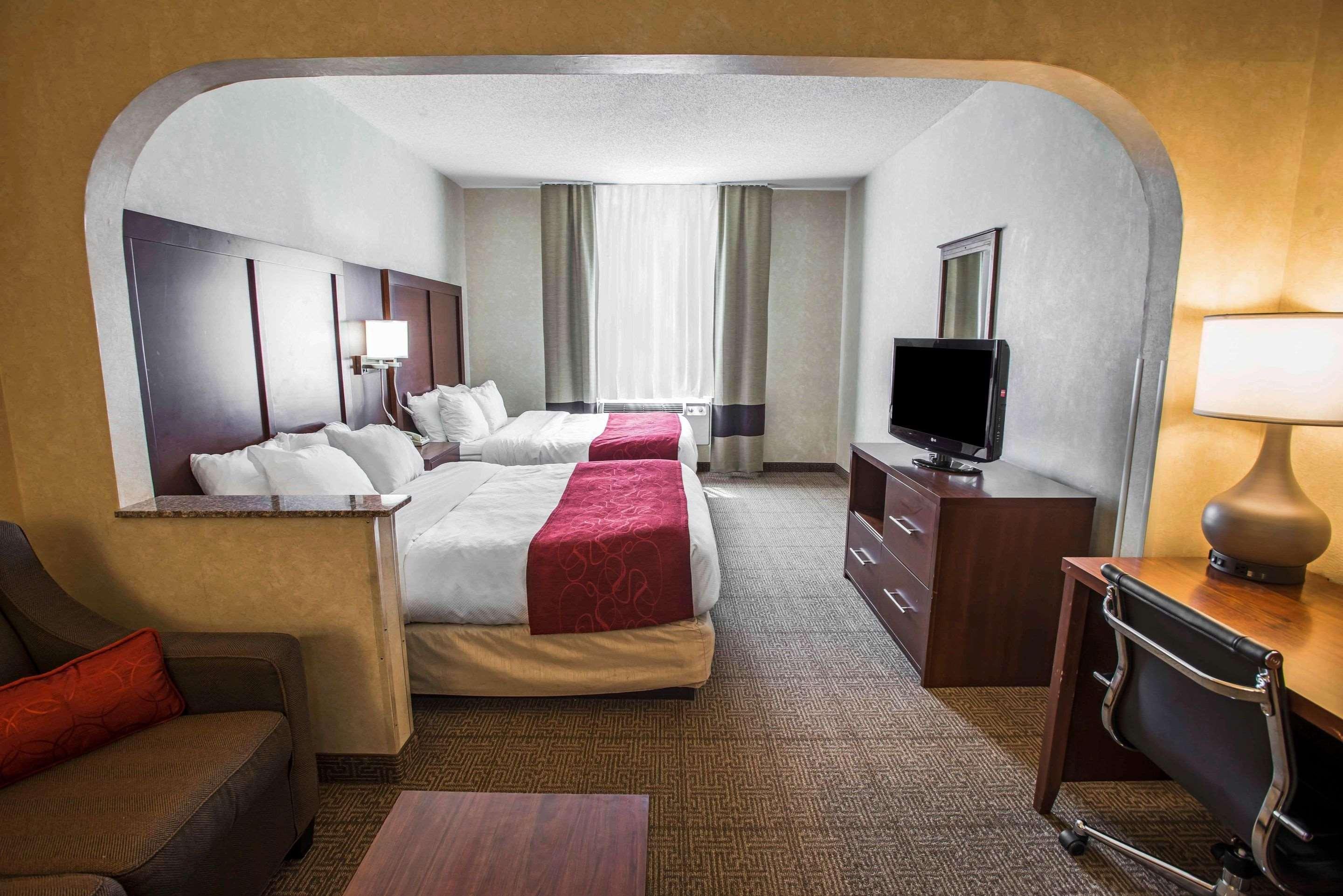 קאסל רוק Comfort Suites מראה חיצוני תמונה