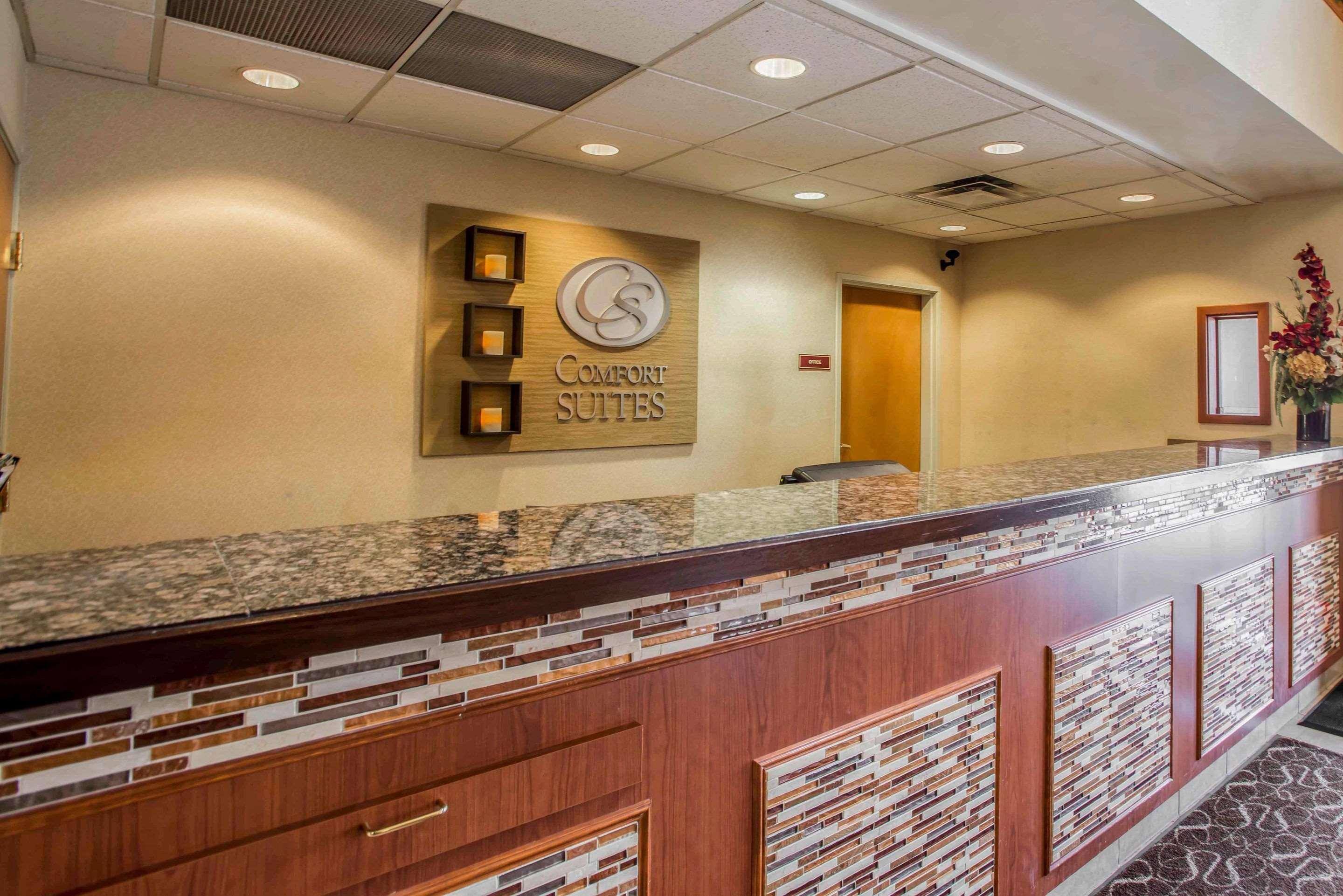 קאסל רוק Comfort Suites מראה חיצוני תמונה