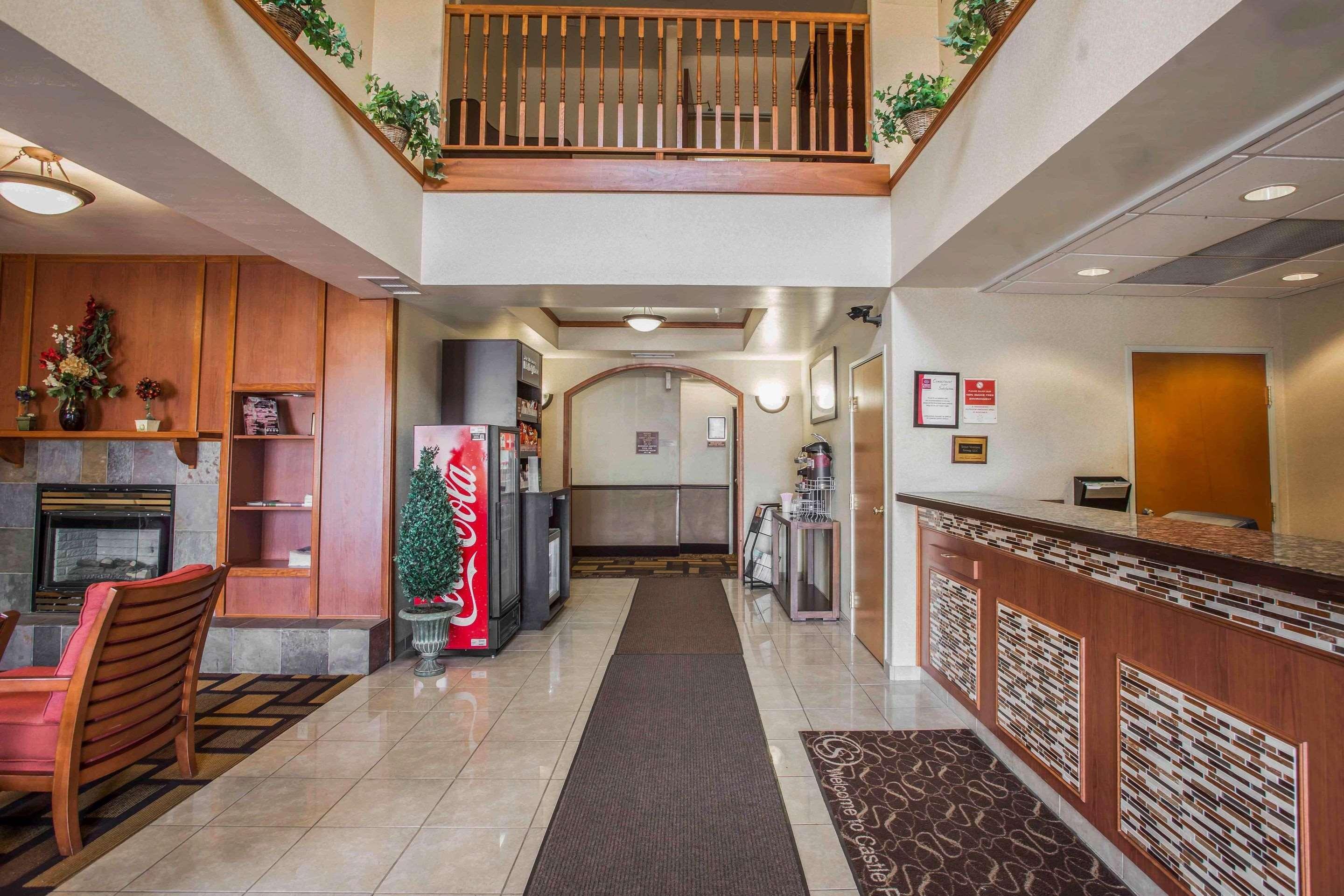 קאסל רוק Comfort Suites מראה חיצוני תמונה