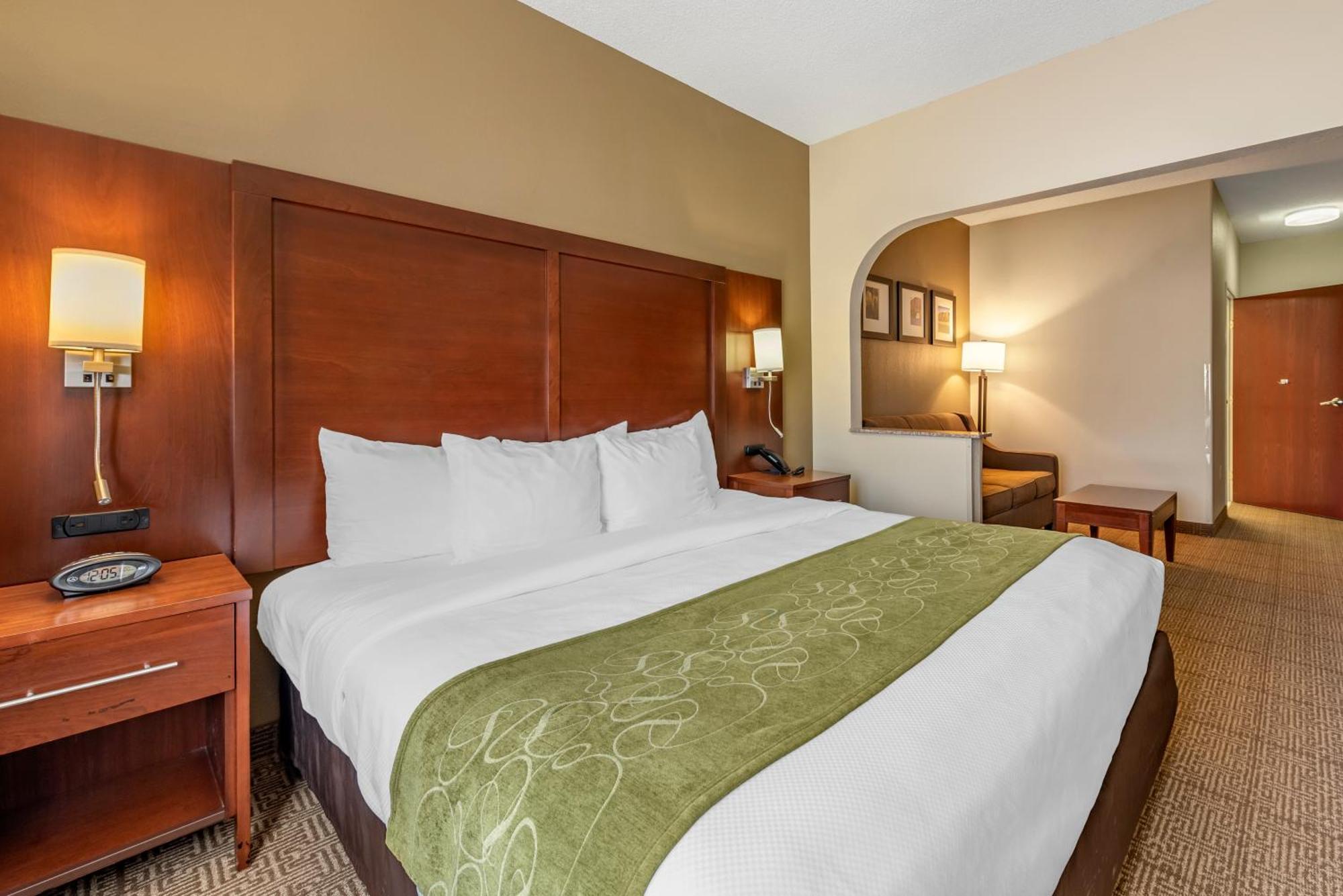 קאסל רוק Comfort Suites חדר תמונה