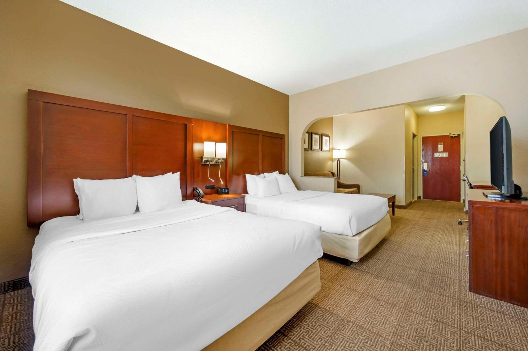 קאסל רוק Comfort Suites מראה חיצוני תמונה