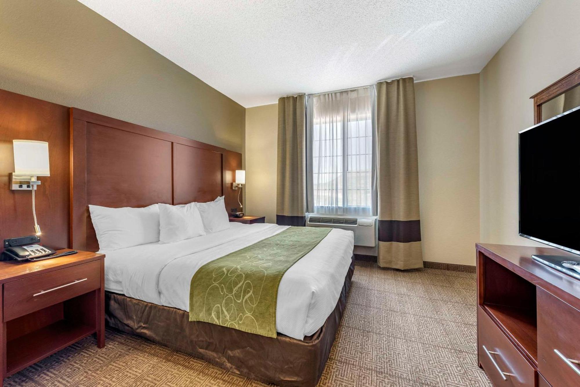 קאסל רוק Comfort Suites מראה חיצוני תמונה